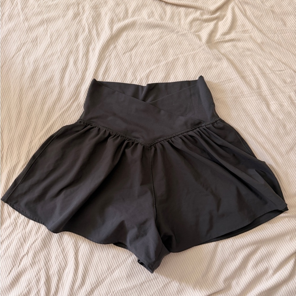 Aerie Offline dark grey crossover shorts